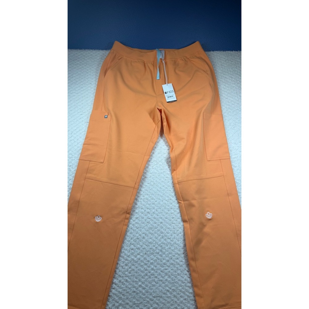 FIGS Pants Mens L/T Peach Orange Axim Cargo Scrub Technical NWT *READ